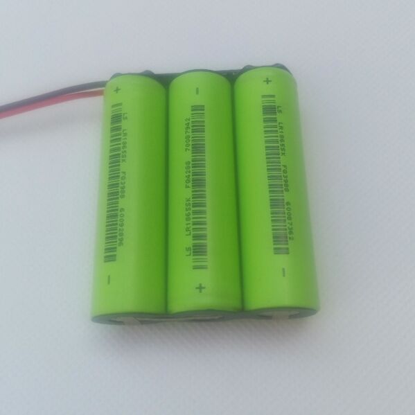 特价美力18650充电锂电池组定做12V3A电瓶大容量12V3000mAh锂电池